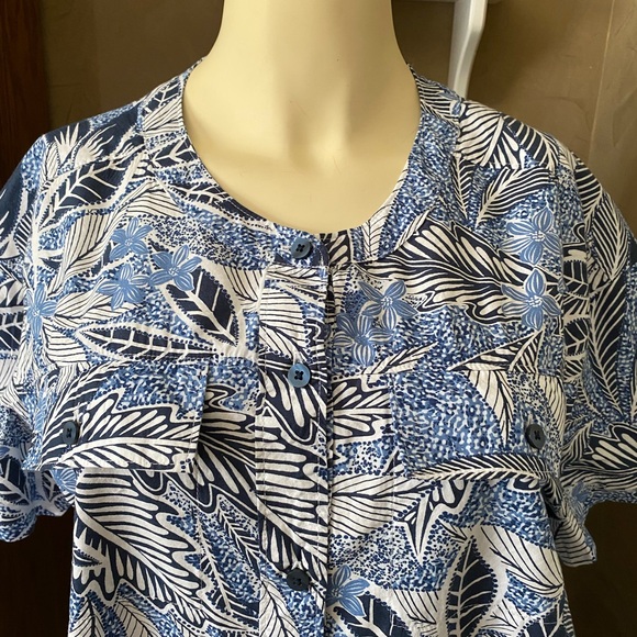 Liz Claiborne Womens Short Sleeve Shirt Button-down Dress Blue Tropical size M - Picture 9 of 9